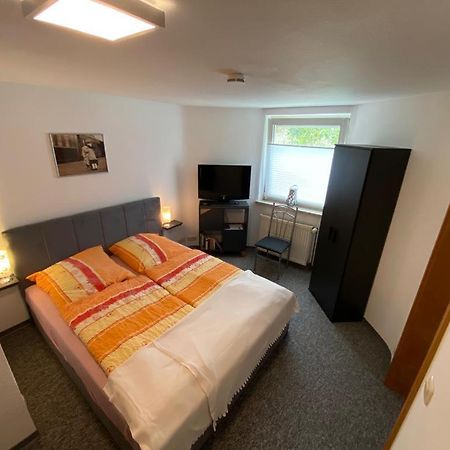 Ferienwohnung Witzig Inh Rita Weitmann Ingelheim am Rhein Bagian luar foto