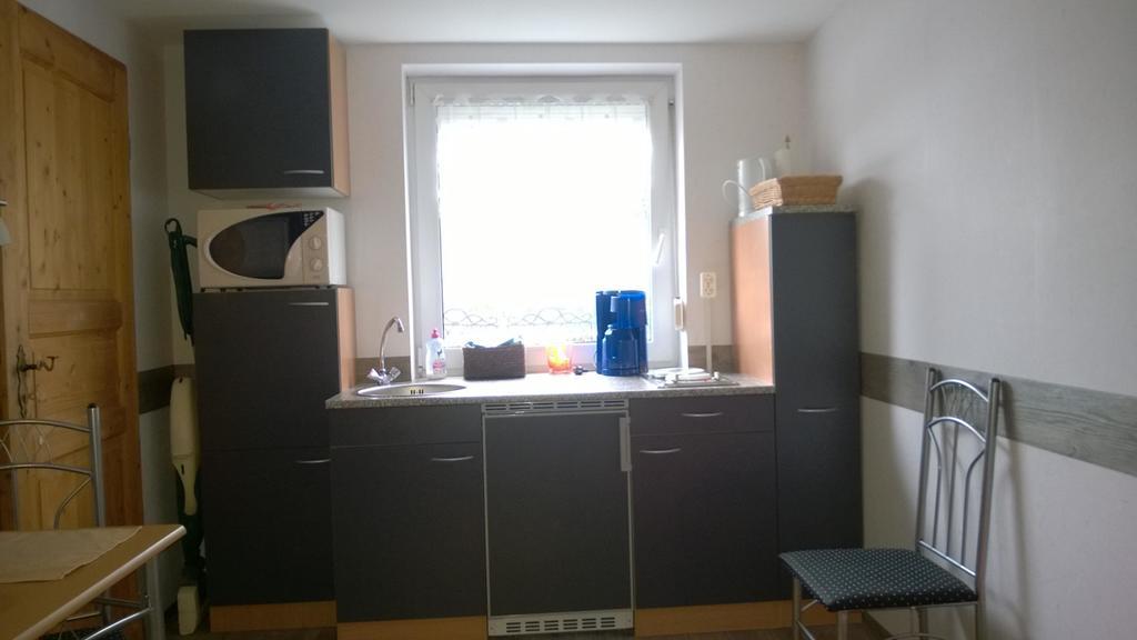 Ferienwohnung Witzig Inh Rita Weitmann Ingelheim am Rhein Ruang foto